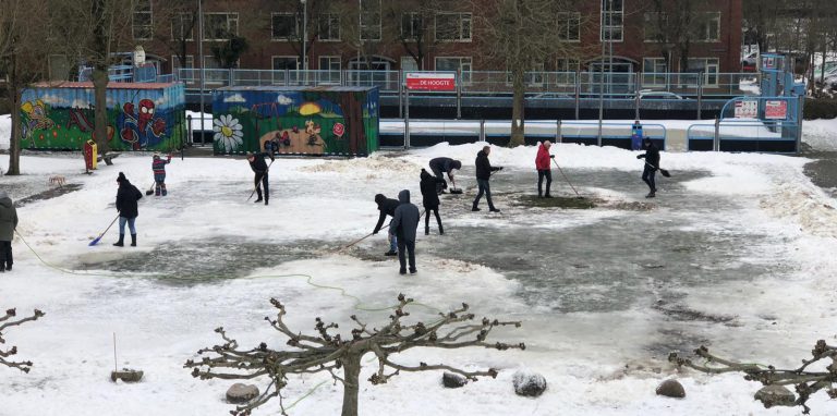 Geen ijsbaan in De Hoogte, wel saamhorigheid